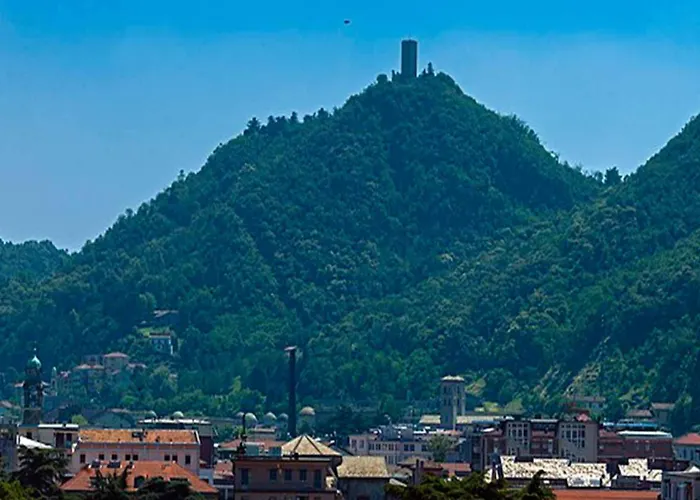 Charming King With Balcony And Jacuzzi Como