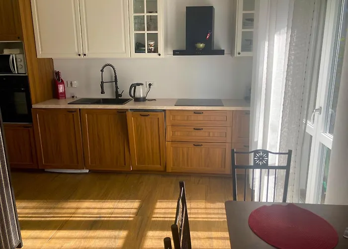 Charming King With Balcony And Jacuzzi * Como